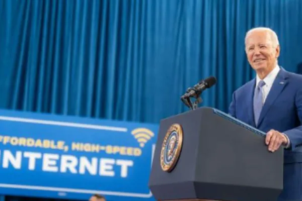 President Biden Congratulated CWA on Broadband