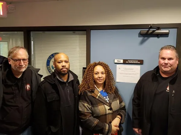 george_walls_pres_4603_staff_rep_clinton_rodgers_lpat_keisha_hollis-wilson_and_grey_tennyson_evp_4603_at_cong._sensenbrenners_office_2_28.jpg